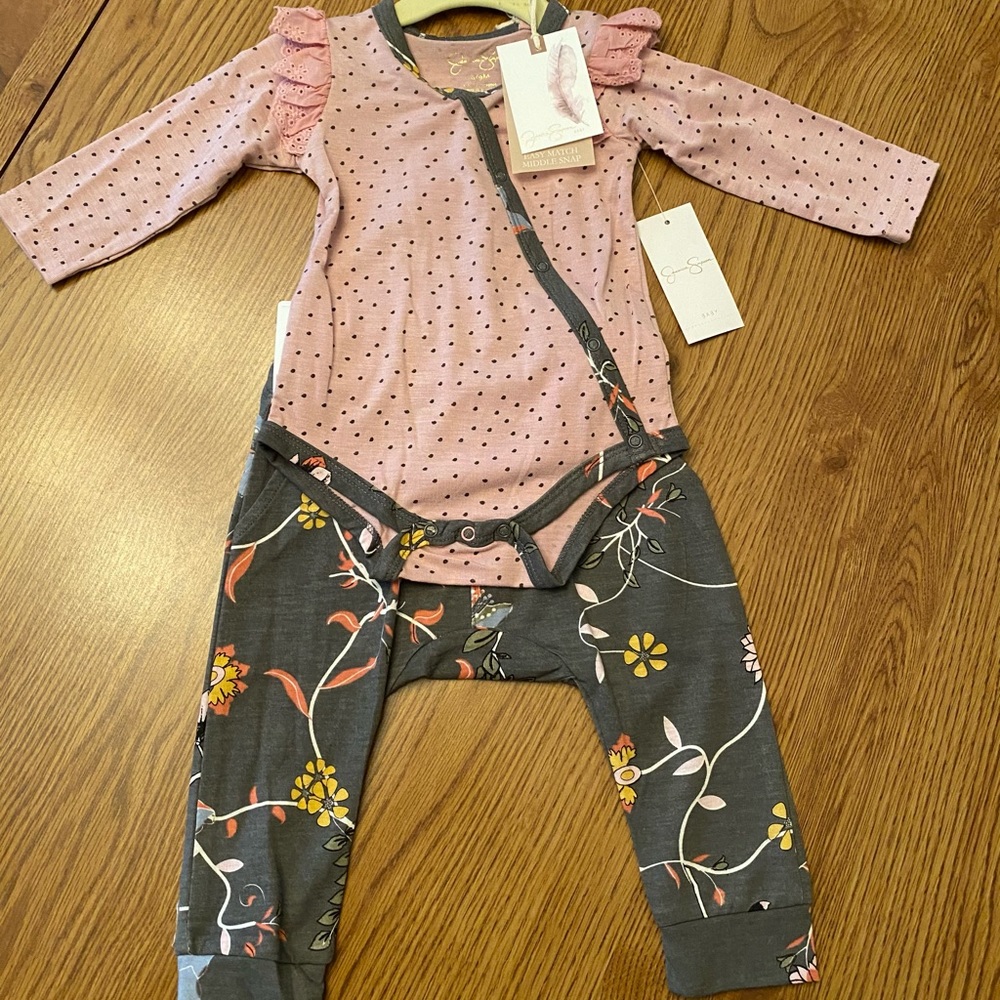 Jessica Simpson 3 Piece Baby Set